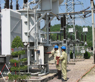 Điện lực, Dầu khí lại “đá” nhau